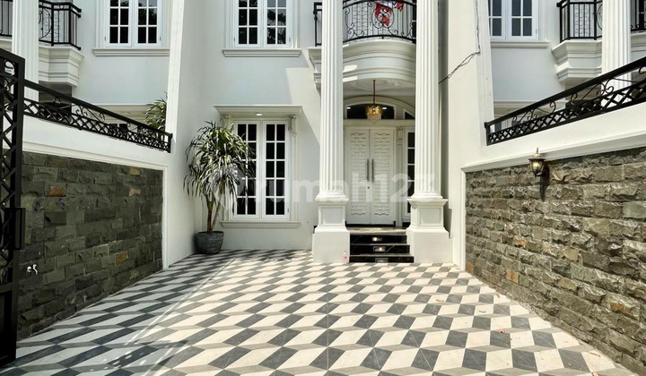 Rmh Baru Siap Huni Bangunan 2 Lantai Design Modern Classic Ada Private Pool 2