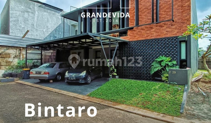 Bangunan Baru Design Industrial Minimalis Siap Huni Ada Private Pool