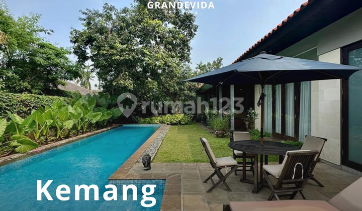 RUMAH DI KEMANG HALAMAN SANGAT LUAS NYAMAN, SEJUK DAN ASRI HARGA MENARIK