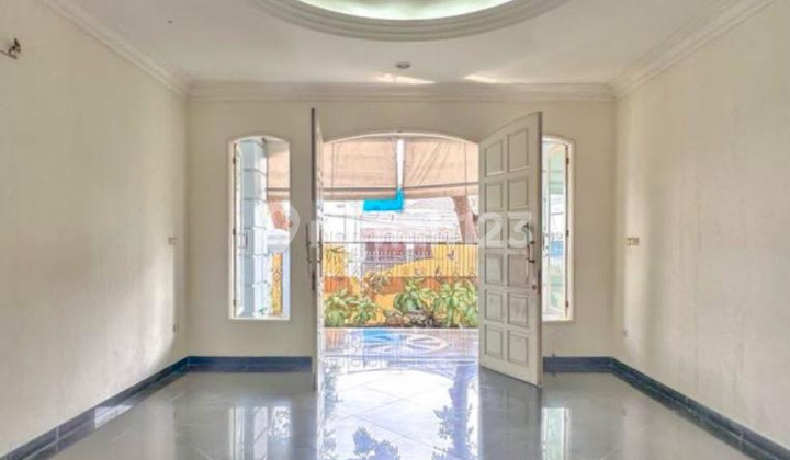 RUMAH DI MENTENG HITUNG TANAH BONUS BANGUNAN BENTUK TANAH KOTAK LOKASI BAGUS 2