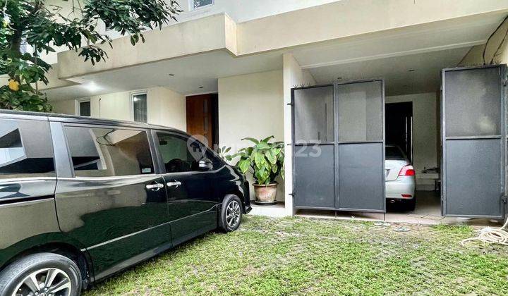 RUMAH DI KEMANG SANGAT TERAWAT DAN SIAP HUNI ADA PRIVATE POOL BEBAS BANJIR 2