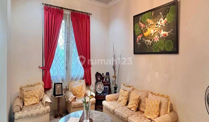 RUMAH TERAWAT DAN SIAP HUNI AKSES JALAN LEBAR DESIGN CLASSIC MINIMALIS 2