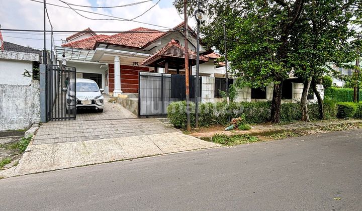 Jarang Rumah 1 Lantai Terawat Jalan Lebar Kebayoran Baru