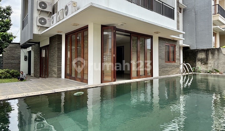 Rumah 3 Lantai Bangunan Kokoh Dekat MRT Mall Tol Cilandak Pondok Indah Rumah 3 Lantai Bangunan Kokoh Dekat MRT Mall Tol Cilandak Pondok Indah