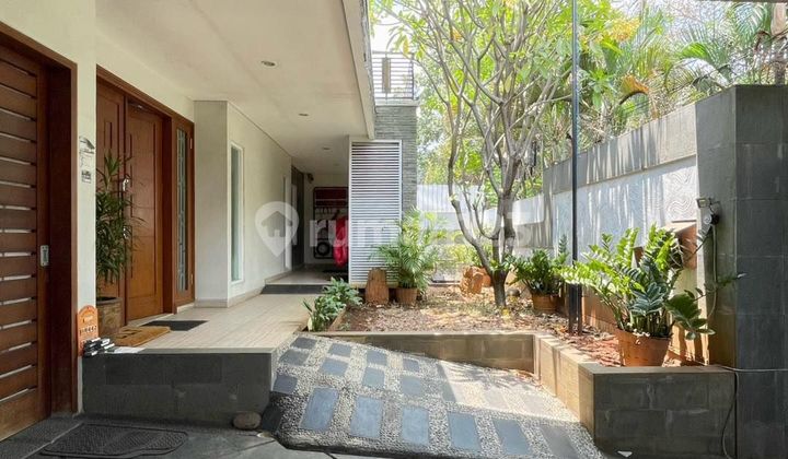 Rumah 2 Lantai Lokasi Strategis Permata Hijau Dekat Senayan 2