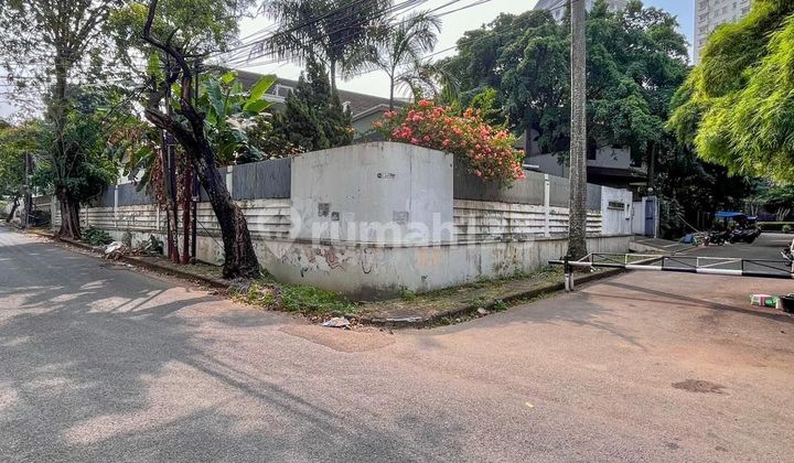 Rumah Luas Tanah Lebar Jalan Besar Permata Hijau Dekat Senayan 2