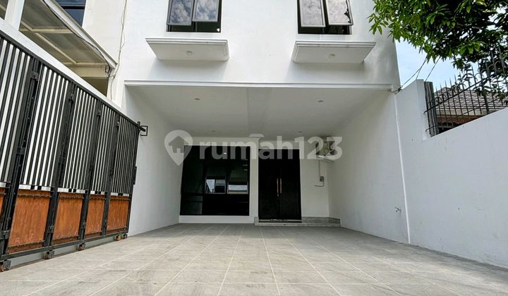 BRAND NEW HOUSE KEMANG UTARA ADA SWIMMING POOL DESIGN MINIMALIS JALAN LEBAR BRAND NEW HOUSE KEMANG UTARA ADA SWIMMING POOL DESIGN MINIMALIS JALAN LEBAR