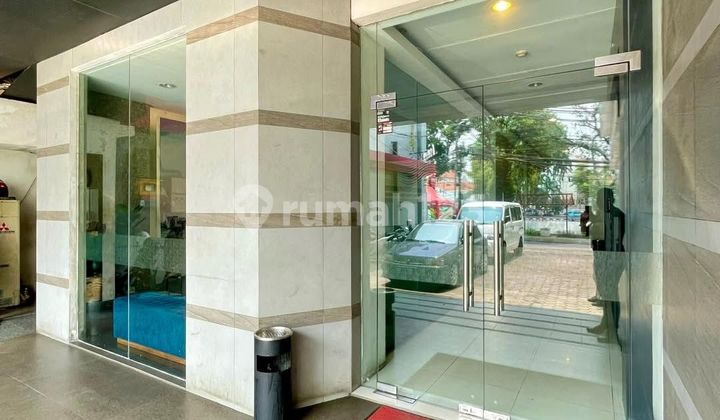 Hotel in the Center of Jakarta Close to Government and Commercial Business Areas 2