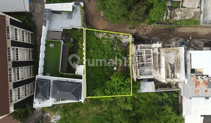 Small strategic plot of land in Jimbaran.