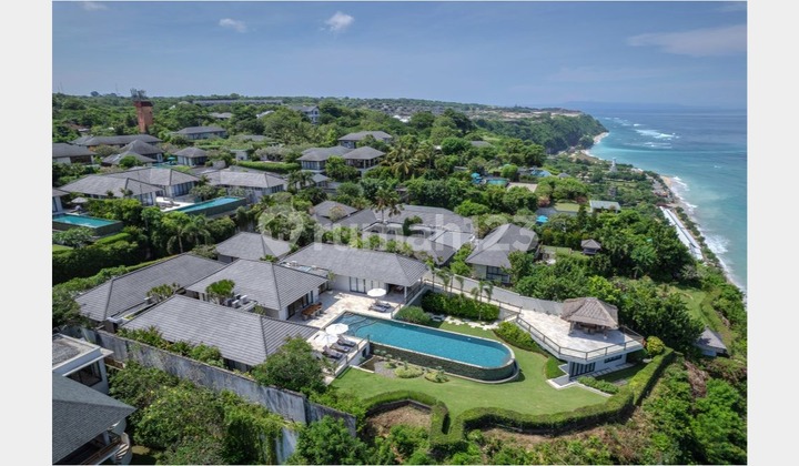 5 Bedrooms Clifftop Villa Ocean view at Uluwatu Jimbaran
