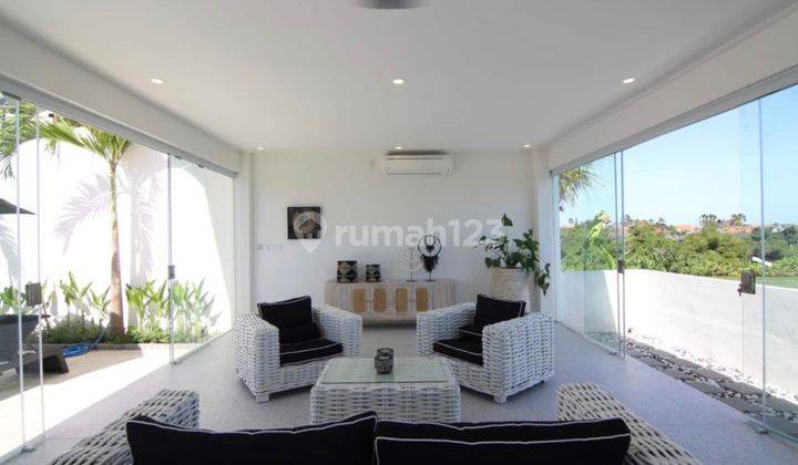 Secure Living 3 Bedrooms Luxury Rice Field View In The Complex Of Villas At Canggu 2