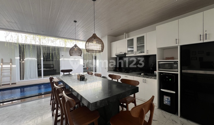 3 Bedrooms Open Living Style 1.3 Km to the Beach, Fins, Atlas Location in Central Berawa 3 Bedrooms Open Living Style 1.3 Km to the Beach, Fins, Atlas Location in Central Berawa