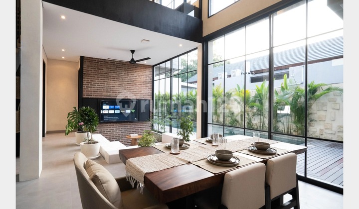 LUXURIOUS MODERN-CONTEMPORARY VILLA IN PECATU, ULUWATU LUXURIOUS MODERN-CONTEMPORARY VILLA IN PECATU, ULUWATU