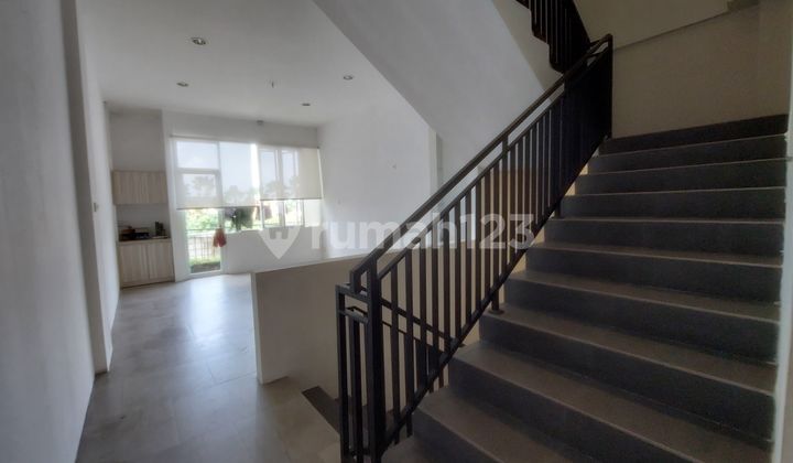 For Rent Shop House Suitable for Office Strategic Location - Sunset Road, Bali