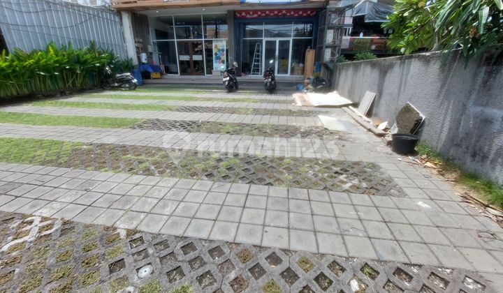 For Rent Shop House Suitable for Office Strategic Location - Sunset Road, Bali 2