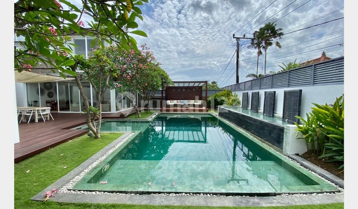 3 Bedrooms Luxury Villa At Umalas Kerobokan 3 Bedrooms Luxury Villa At Umalas Kerobokan