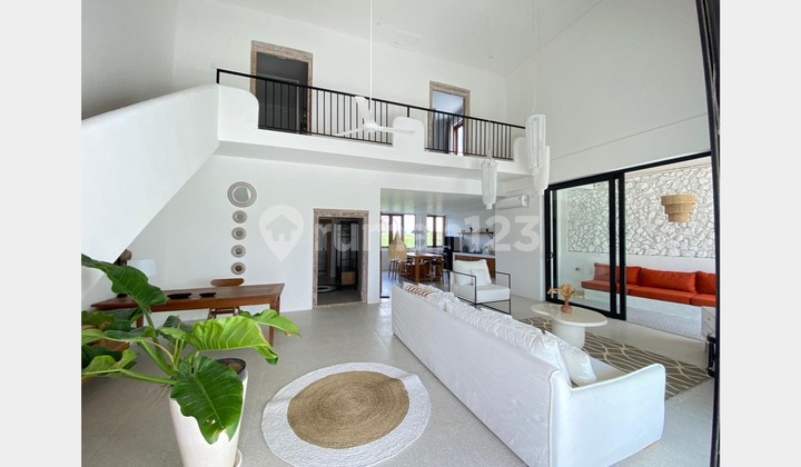 3 Bedrooms Modern Style Location at Batu Bolong Canggu
