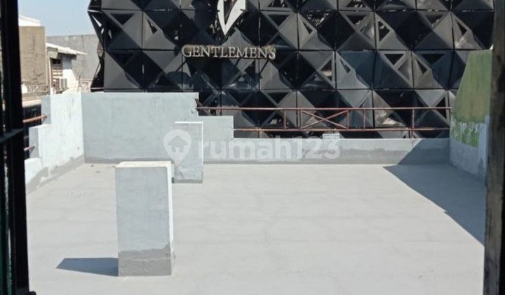 East Surabaya Ruko, South Ngagel Jaya, Central Surabaya, Within Ruko Complex. 2