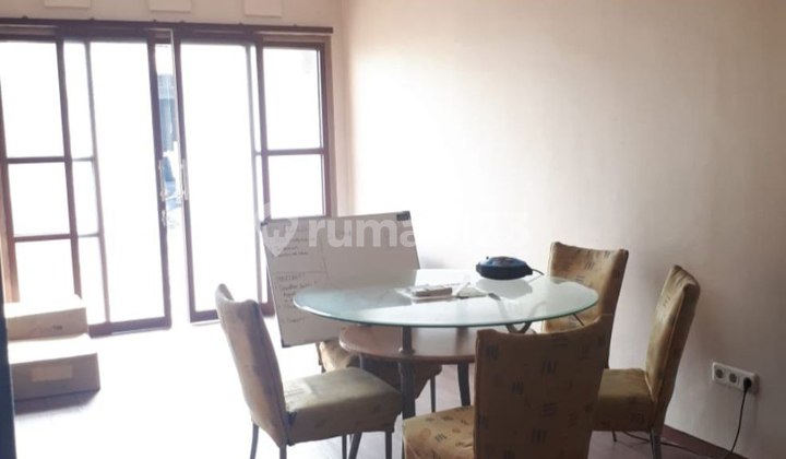 Di Jual Rumah untuk Kost 8 Kamar Under 1 M 2