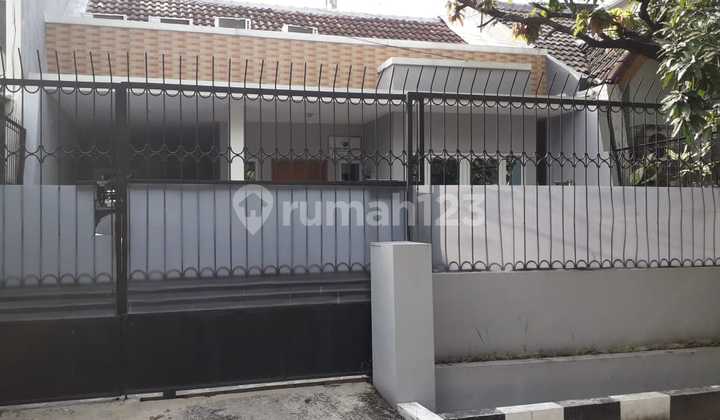 For Sale, Ready-to-Occupy House, Semarang Indah Housing