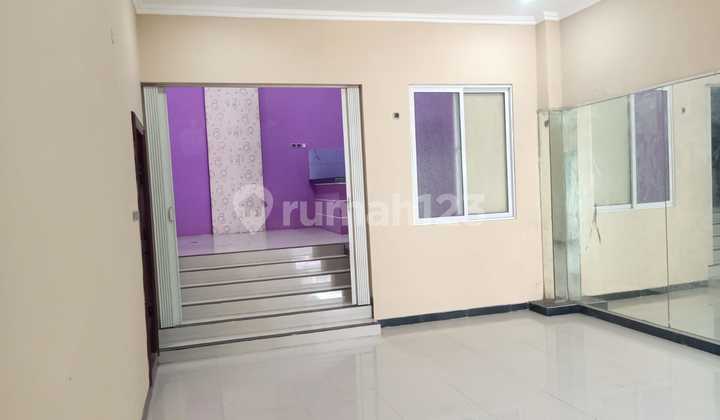 For Sale, Ready-to-Occupy Home in Semarang Indah Housing 2