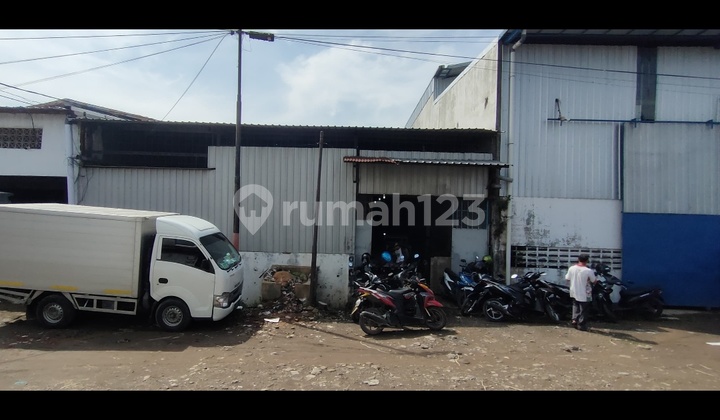 Di Sewakan Gudang Siap Pakaidi Lik