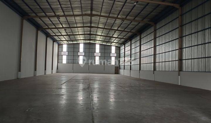 Gudang Siap Pakai Ada Loading Dock Dekat Tol