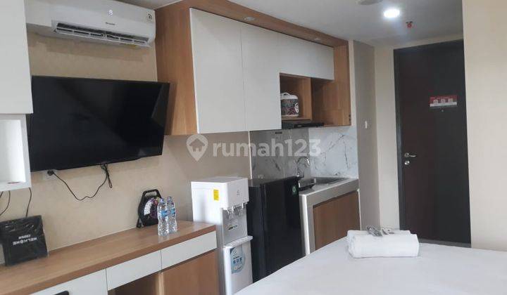 Apartement Lantai Tengah 0 Km Dari Exit Tol Cikarang Barat 2