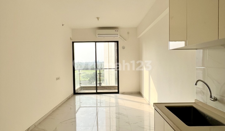 Termurahh! 2-Bedroom Apartment at Jervois Sky House Tower BSD! Just a Step Away from the Mall, Super Strategic Location Near the Toll Road and BSD Business Center. Termurahh! 2-Bedroom Apartment at Jervois Sky House Tower BSD! Just a Step Away from the Mall, Super Strategic Location Near the Toll Road and BSD Business Center.