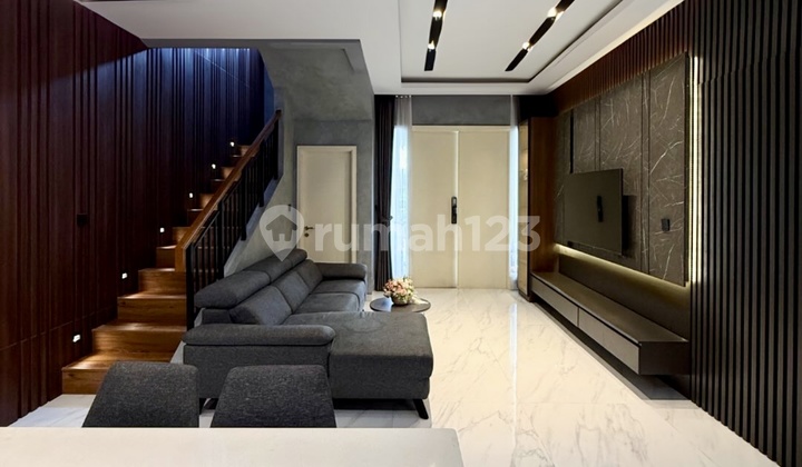 Rumah Nyaman Siap Huni di Flamingo Gading Serpong! Lokasi Terbaik Paling Strategis di Pusat Kota Gading Serpong! 1