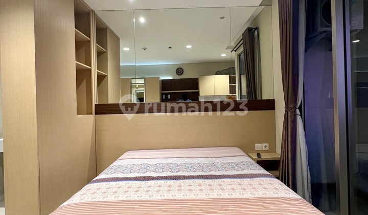 Walking Distance to Campus! Bring Your Suitcase and Stay in a Studio Apartment at Paddington Alam Sutera Educational Area 2