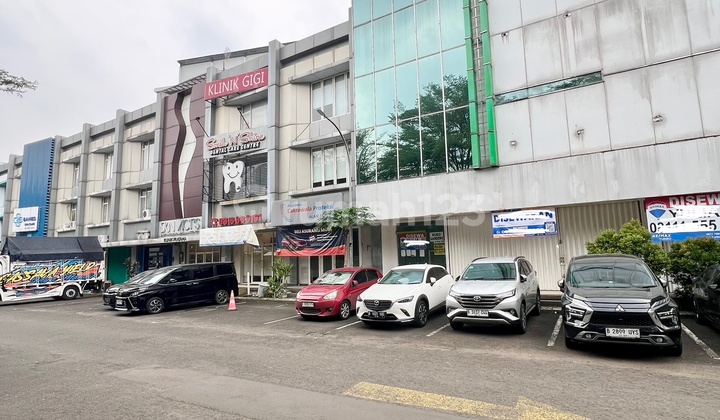 Depan Mall Living World! Area Terbaik Untuk Bisnis! Hadap Jalan Lokasi Di Pusat Alam Sutera! Cocok Bisa Nego!