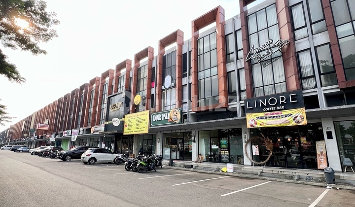 Hadap Jalan Utama! Depan Pasar 8! Kawasan Sangat Ramai Dan Potensial Untuk Buka Usaha! Barang Langka Harga Bisa Nego