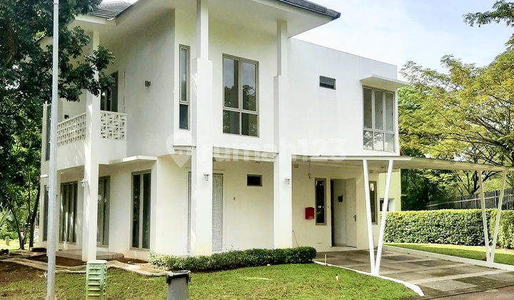 Rumah Rasa Villa! Dijamin Suka! Cocok Langsung Nego Kawasan Elite The Icon Lokasi Super Strategis Investasi Menjanjikan 