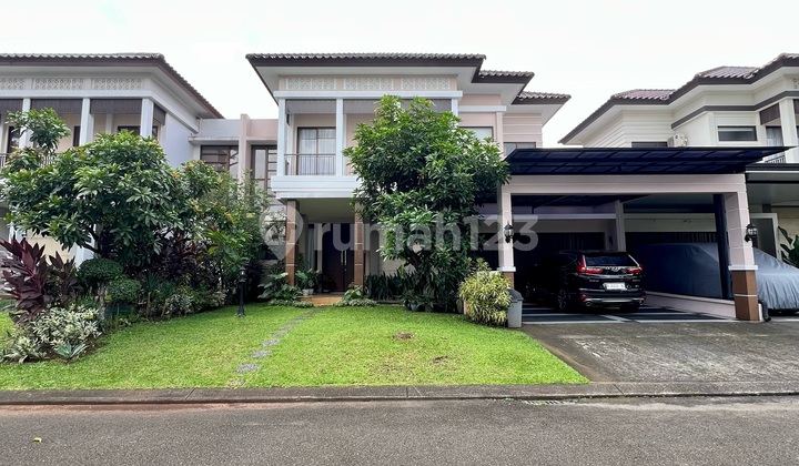 Lingkungan Old Money! Rumah Rasa Villa! Cluster Jingga Alam Sutera! Area Nyaman Sejuk Lokasi Sangat Strategis di Pusat Alam Sutera 2