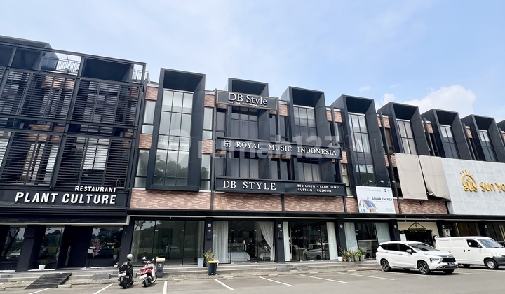 Prime Area! Hadap Jalan Utama! Ruko Di Kawasan Bisnis Dan Pusat Alam Sutera Hadap Jalan Boulevard! Kawasan Terbaik Untuk Usaha Dijamin Suka! Woodlake Alam Sutera
