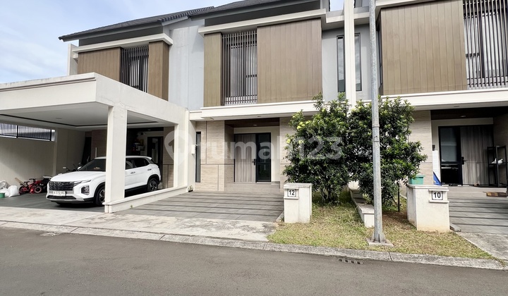 New Home! Comfortable Living in Victoria Cluster Alam Sutera! A Step to Toll Road and Mall! Comfortable and Safe Environment, Flood-Free!