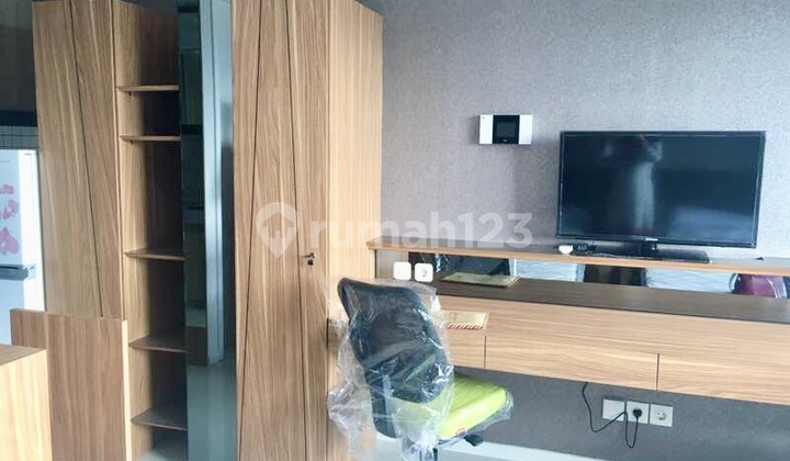 Jual Rugi! Apartemen Paddington Sebelah Kampus Tinggal Jalan Kaki! Siap Huni Tinggal Bawa Koper 2