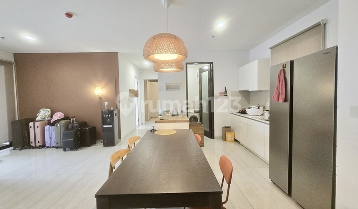 Best View! East Facing! Lloyd 2 Bedroom With 5-Star Facilities! Home-Style Apartments Ready to Occupy! 2