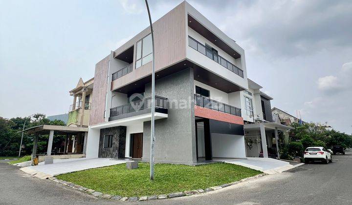 Rumah Spesifikasi Menawan Di Sutera Flamboyan Alam Sutera! Kawasan Rindang Udara Sejuk Selangkah Ke Mall Dan Pusat Alam Sutera 1