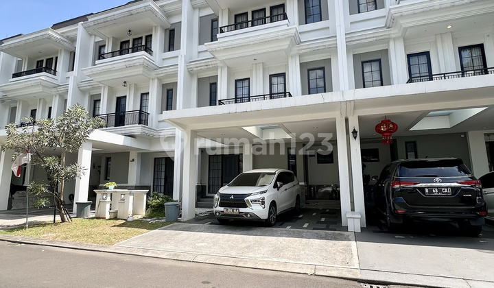 Harga Perang! bisa Nego Sadis! Pasaran 7 M Lebih! Rumah Design Abadi di Sutera Winona Alam Sutera! Posisi di Boulevard Super Murah Sudah SHM Harga Perang! bisa Nego Sadis! Pasaran 7 M Lebih! Rumah Design Abadi di Sutera Winona Alam Sutera! Posisi di Boulevard Super Murah Sudah SHM