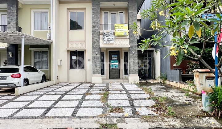 Depan Taman! Rumah Nyaman Di Cluster Sejuk Feronia Alam Sutera! Dekat Dengan Mall Fasilitas Lengkap Keamanan Terjamin Depan Taman! Rumah Nyaman Di Cluster Sejuk Feronia Alam Sutera! Dekat Dengan Mall Fasilitas Lengkap Keamanan Terjamin