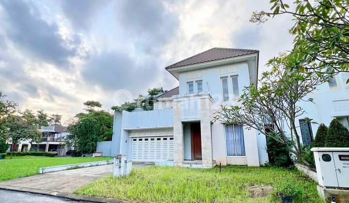 Rumah Rasa Villa! Depan Sport Lounge! Prime Location! Barang Langka Di Cluster Mentari Alam Sutera Cocok Bisa Nego Bangunan Bagus Dan Rapi Lokasi Sangat Strategis 