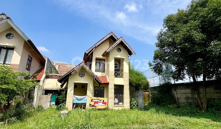 Land Only! Negotiable Until Deal! Silk Cemara Alam Sutera, a Green, Cool, and Comfortable Area! Strategic Location Near Mall and Entertainment Center. 2