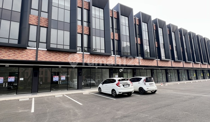 Siapa Cepat Dia Dapat! Ruko Lloyd Promenade! Hadap Jalan Boulevard Di Kawasan Bisnis Alam Sutera Lokasi Superrr Strategis Sudah Ramai Dan Potensial 