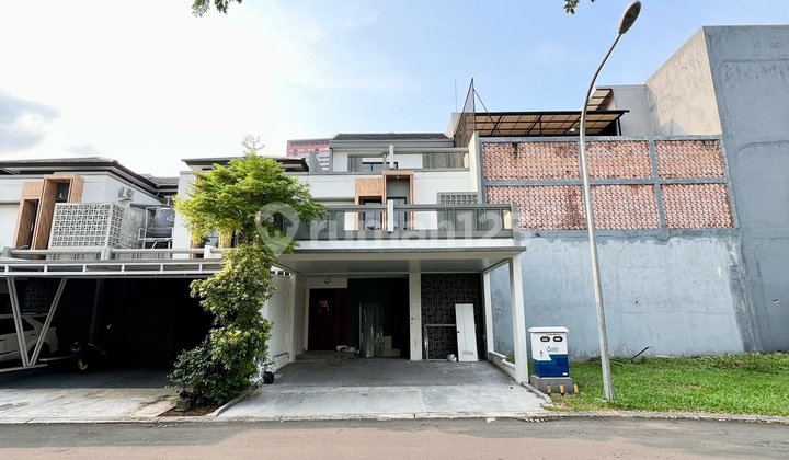 Fully Renovated! 3 Floors In Victoria Alam Sutera! Next to a Nice Park, Excellent Shady Area, Rarely Available Good House with PPJB in Sutera Victoria Alam Sutera Cluster, West Ring Road, Panunggangan, Pinang, Tangerang City, Banten, Indonesia, 15143, Alam Sutera 2