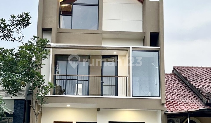 Dijamin Suka! Bangunan Mandiri Di Cluster Flamboyan Kawasan Rindang Nyaman Dan Lokasi Super Strategis Rumah
