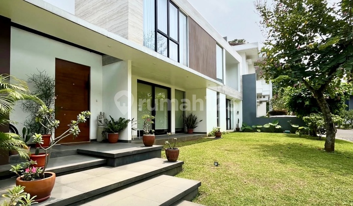 Hunian Rasa Villa! A Rare Corner Home At Vermont Parkland Bsd City! Kawasan Elite Lokasi Terbaik Lingkungan Sangat Hijau