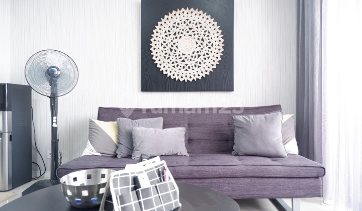 Must Sell! Buy and Move In Right Away! Just Bring Your Suitcase, Perfect Location Right Next to Campus, Super Strategic in the Heart of Alam Sutera, Plenty of Car Parking, 1-Bedroom Apartment, Well Furnished. Must Sell! Buy and Move In Right Away! Just Bring Your Suitcase, Perfect Location Right Next to Campus, Super Strategic in the Heart of Alam Sutera, Plenty of Car Parking, 1-Bedroom Apartment, Well Furnished.