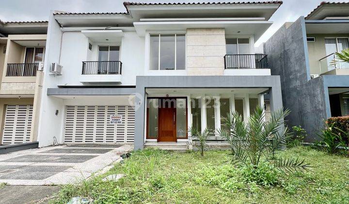 Hadap Timur! Rumah Rasa Villa! Lingkungan Nyaman Rindang Dan Asri! Lokasi Super Strategis 1 Menit Dari Toll Kawasan Elite Pasti Sukarumah Bagus Shm Di Jl. Alam Sutera Boulevard, Pakualam, Kec. Serpong Utara, Kota Tangerang Selatan, Banten, Alam Sutera 2